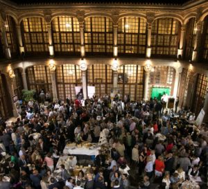 Disfrutando de las tapas, del V Congreso Cocina con Queso y Humor